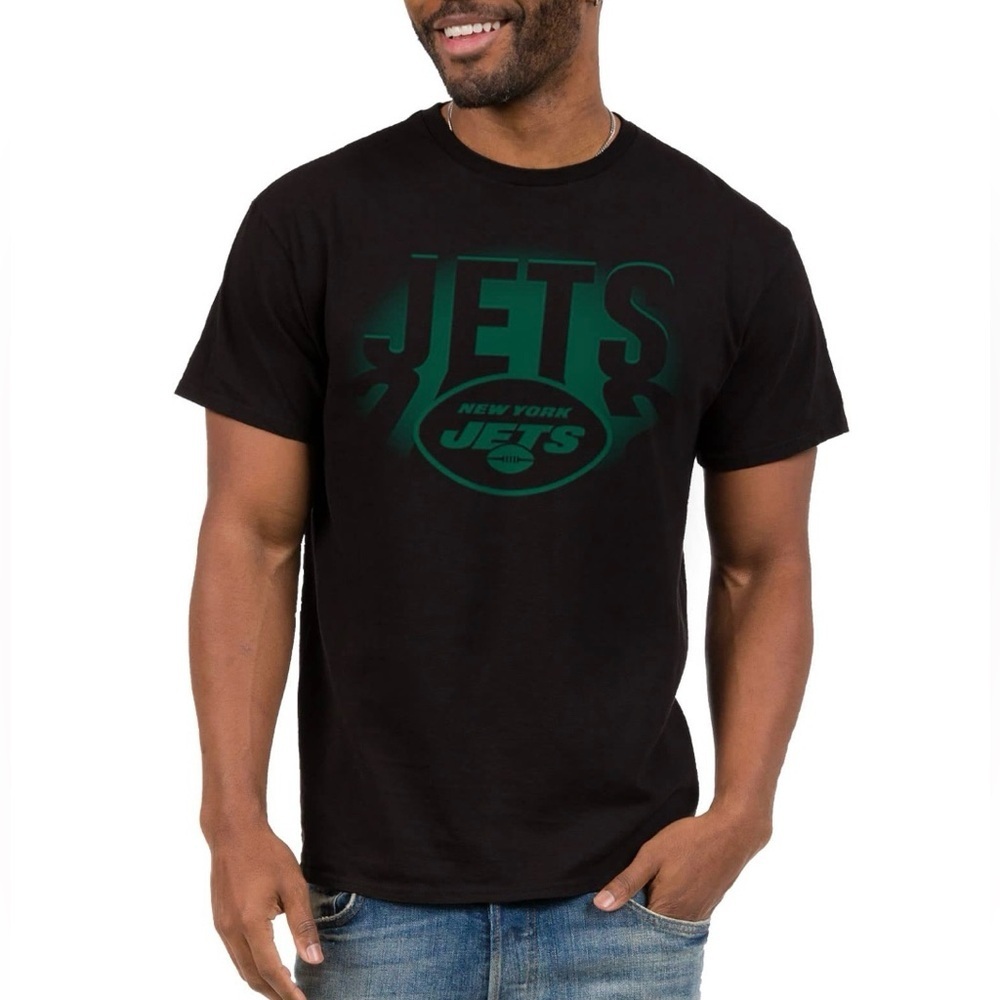 Junk Food Clothing x NFL Short Sleeve Jets Shirt